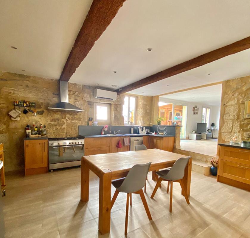 TARASCON Appartement 4 pièces 100 m2 avec cour et Garage 4