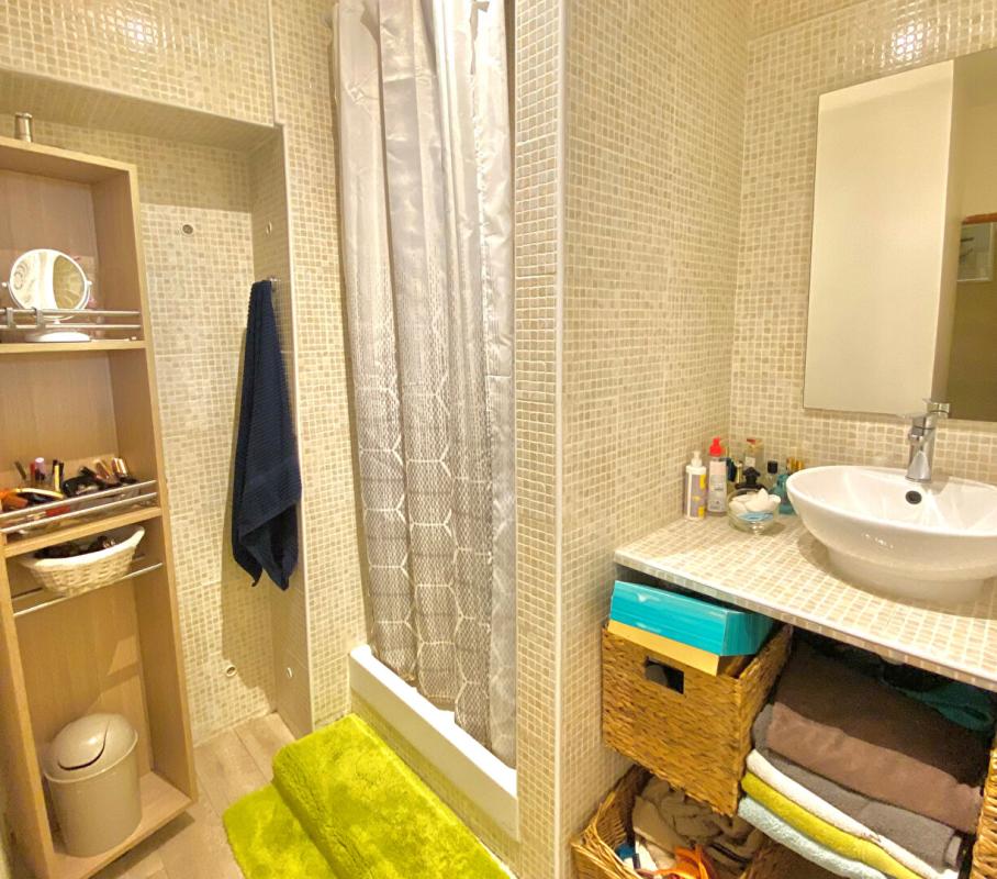 TARASCON Appartement 4 pièces 100 m2 avec cour et Garage 5