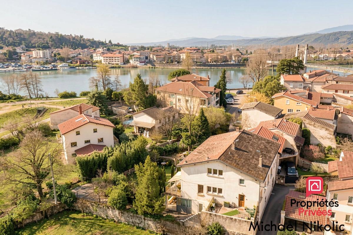 CONDRIEU Belle demeure Condrieu 11 pièce(s)  450 m2 4