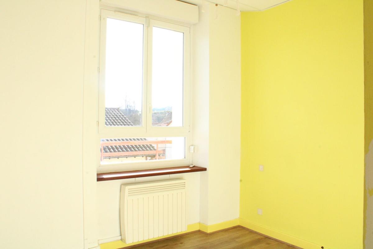 LANGOGNE Langogne Appartement en duplex avec garage et  petit jardin 11