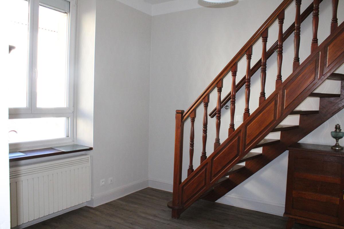 LANGOGNE Langogne Appartement en duplex avec garage et  petit jardin 9