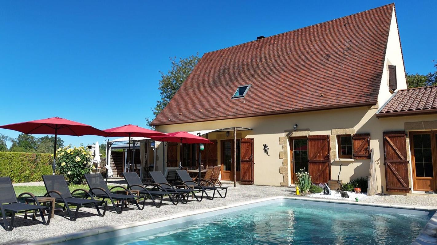 CASTELNAUD-LA-CHAPELLE Ensemble contemporain avec maison principale, gîte indépendant, piscine chauffée et vaste terrain 17