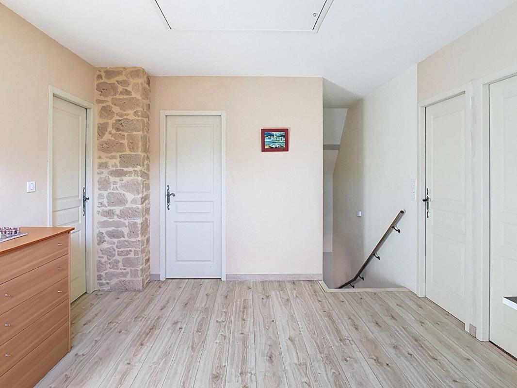 CASTELNAUD-LA-CHAPELLE Ensemble contemporain avec maison principale, gîte indépendant, piscine chauffée et vaste terrain 9