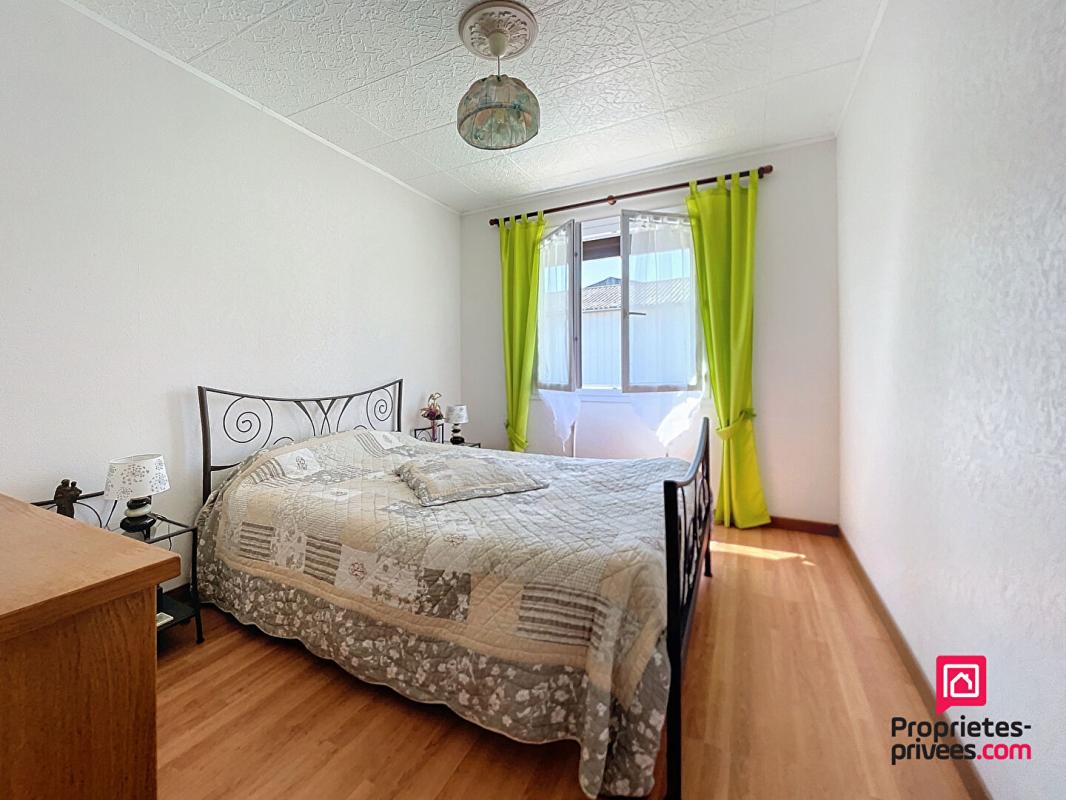 SAINT-AIGNAN Maison de plain-pied avec verger, piscine et grands hangars 7