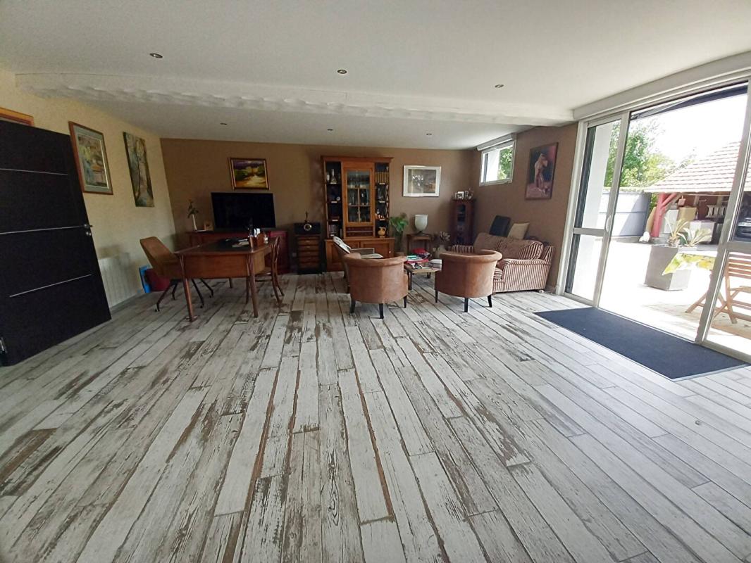 PORNICHET Maison Pornichet 7 pièce(s) 190 m2 avec dépendances 6