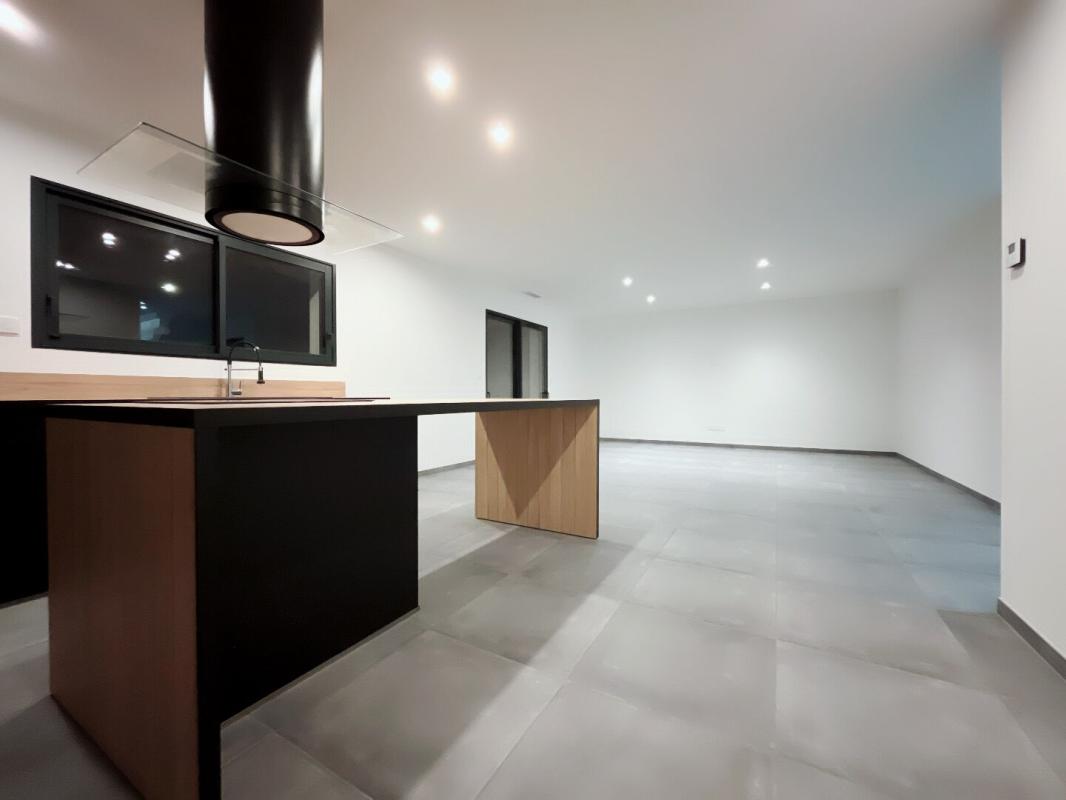 PERPIGNAN Magnifique maison de 135 m² en R+1 comprenant 4 chambres de 2025 sur un terrain 3 faces piscinable de 341 m² 11