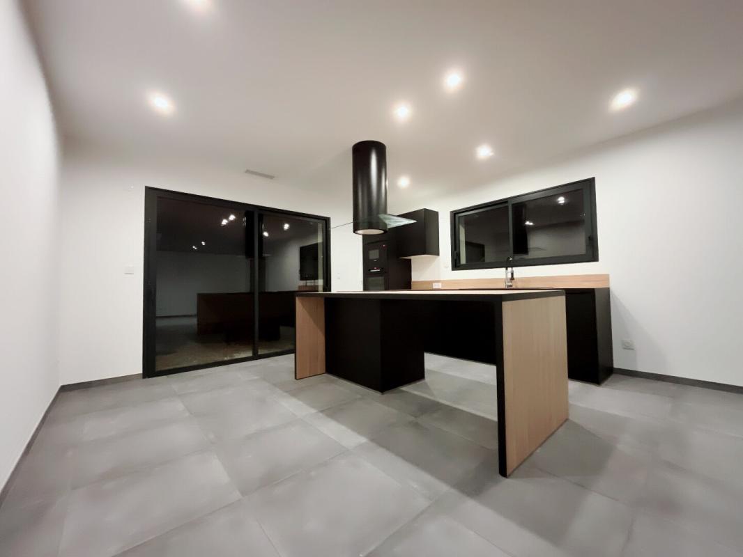 PERPIGNAN Magnifique maison de 135 m² en R+1 comprenant 4 chambres de 2025 sur un terrain 3 faces piscinable de 341 m² 7