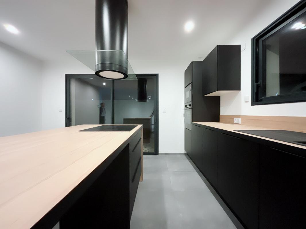 PERPIGNAN Magnifique maison de 135 m² en R+1 comprenant 4 chambres de 2025 sur un terrain 3 faces piscinable de 341 m² 9