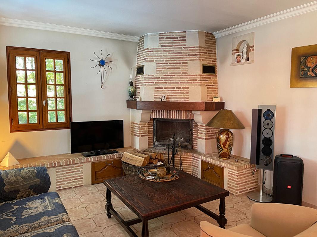 BOURNEL Maison sur deux niveaux avec jardin clôturé, à proximité de Villeréal 5