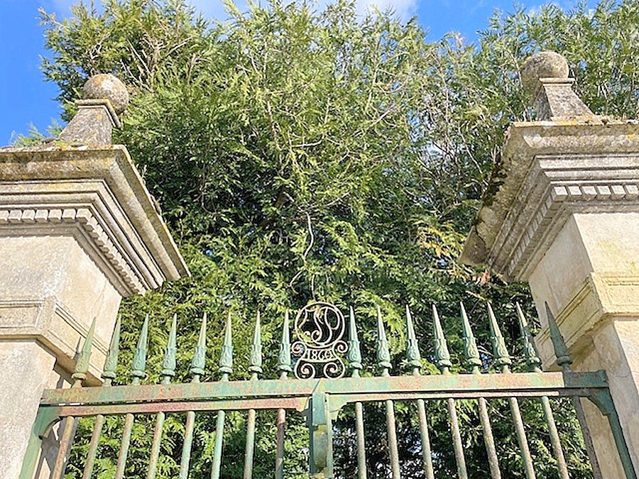 AIGREFEUILLE-D'AUNIS Maison de Maître 1860 - 371 m² - 6 chambres - Domaine avec dépendances - Proche Surgères & Aigrefeuille 1