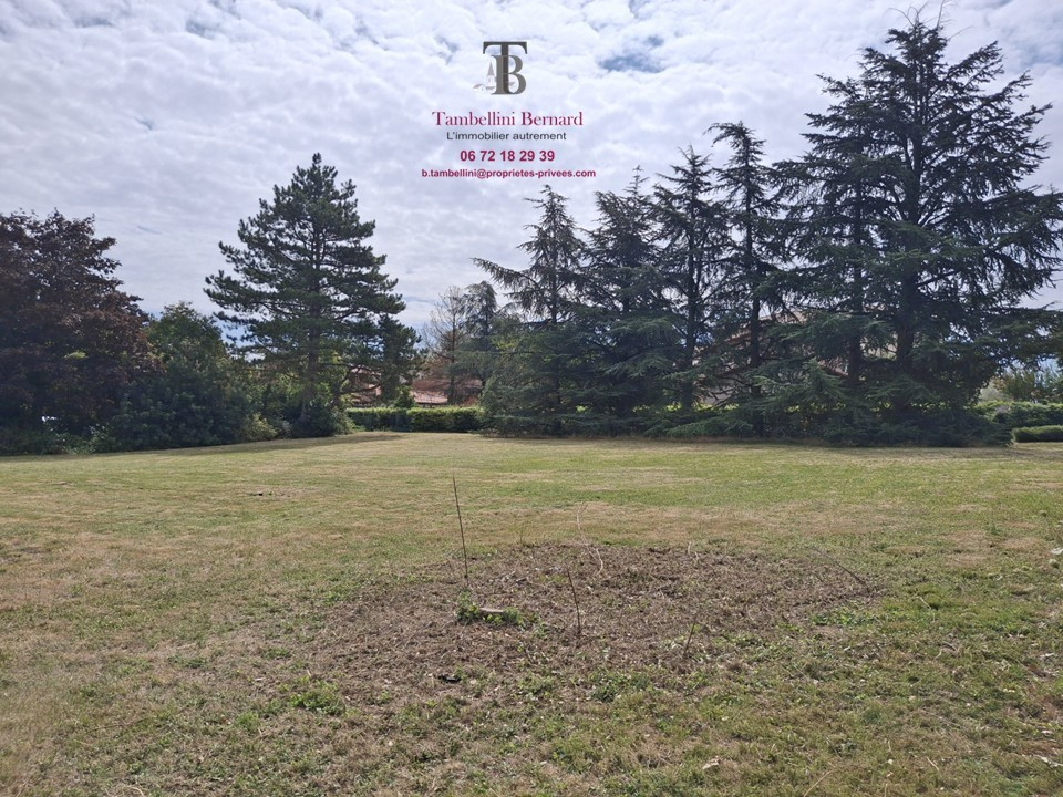 MARCY-L'ETOILE Terrain 802 m2 Libre constructeur Marcy L etoile 1