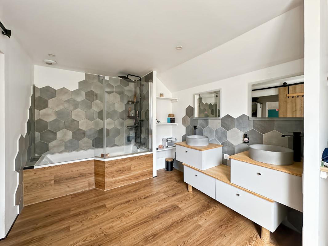 SAINT-AMARIN Maison Saint-Amarin 6 pièces, 165 m2, terrain 5,32 ares 12