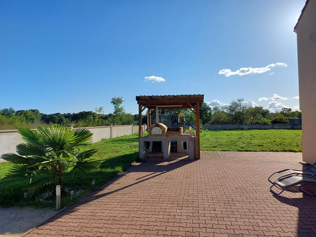 PERRECY-LES-FORGES Maison Perrecy Les Forges 6 pièce(s) 170 m2 13