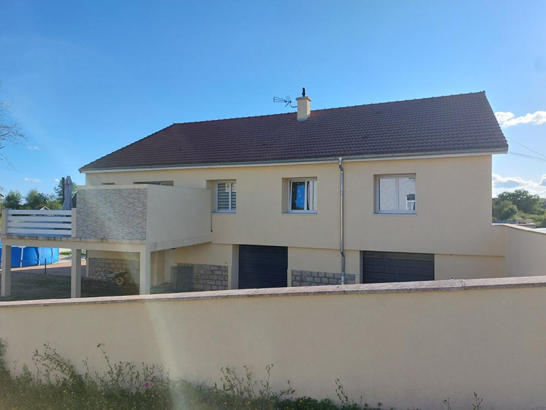 PERRECY-LES-FORGES Maison Perrecy Les Forges 6 pièce(s) 170 m2 6