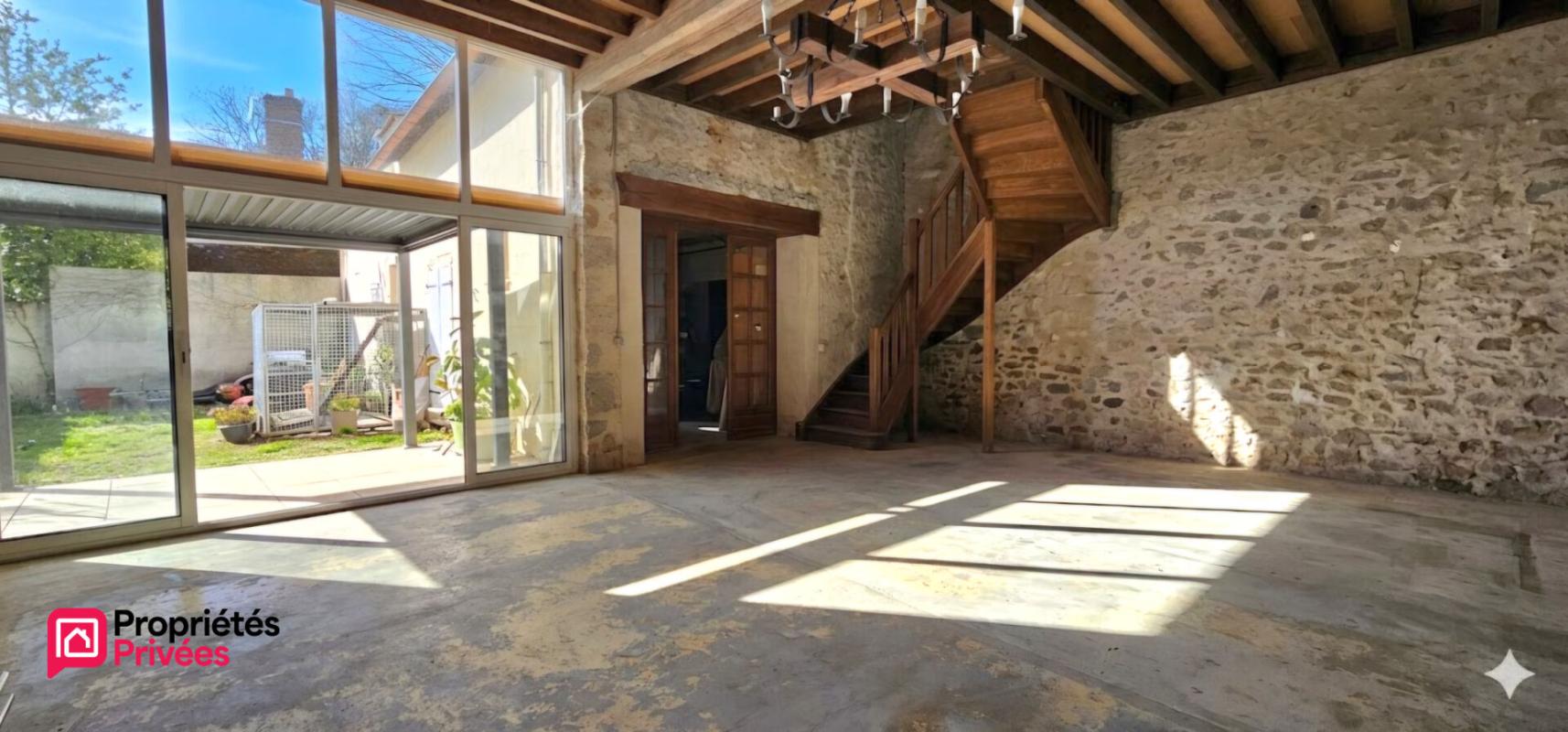 LA SELLE-SUR-LE-BIED Maison La Selle Sur Le Bied 5 pièce(s) 204 m2 12