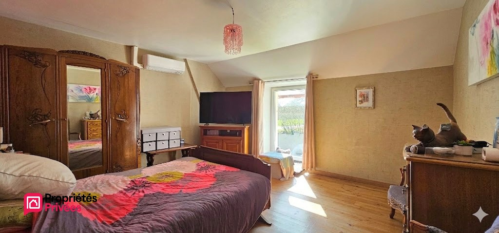 LA SELLE-SUR-LE-BIED Maison La Selle Sur Le Bied 5 pièce(s) 204 m2 15