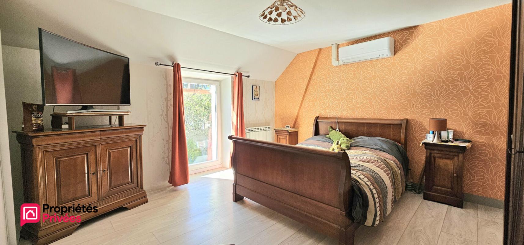 LA SELLE-SUR-LE-BIED Maison La Selle Sur Le Bied 5 pièce(s) 204 m2 5