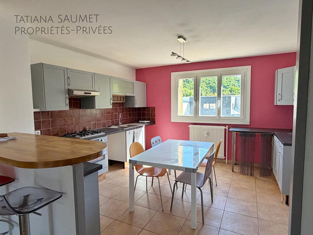 FONTAINES-SUR-SAONE Appartement Fontaines-sur-Saône 5 pièce(s) 104 m2 9