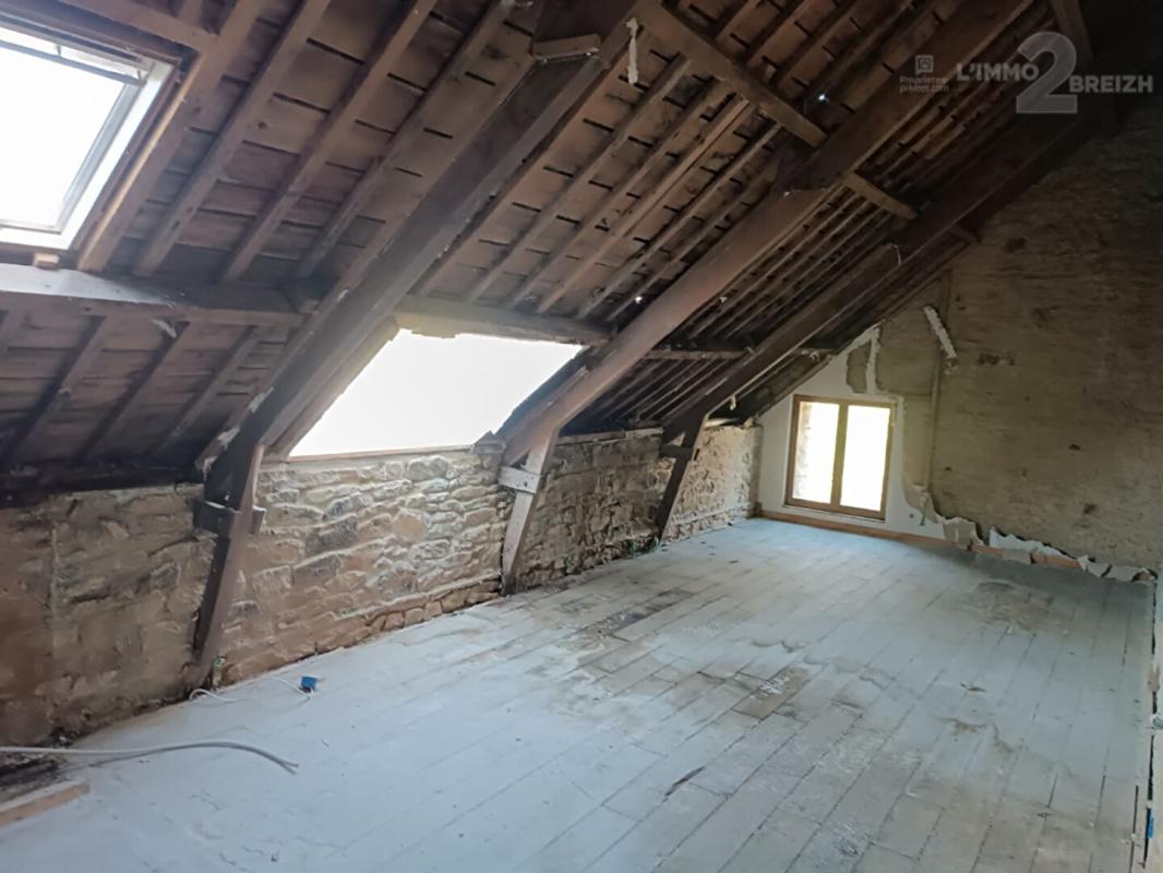 CAMORS Immeuble de rapport à rénover ? Camors ? Fort potentiel locatif ? 7 lots possibles 12