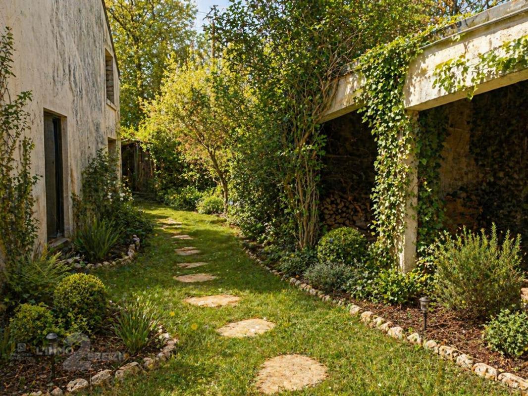 CAMORS Immeuble de rapport à rénover ? Camors ? Fort potentiel locatif ? 7 lots possibles 17