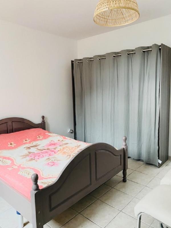 BELVEZE-DU-RAZES Maison de village composé de deux appartements 4