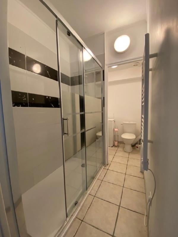 BELVEZE-DU-RAZES Maison de village composé de deux appartements 5