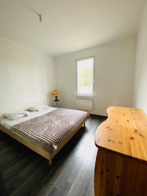 BELVEZE-DU-RAZES Maison de village composé de deux appartements 7