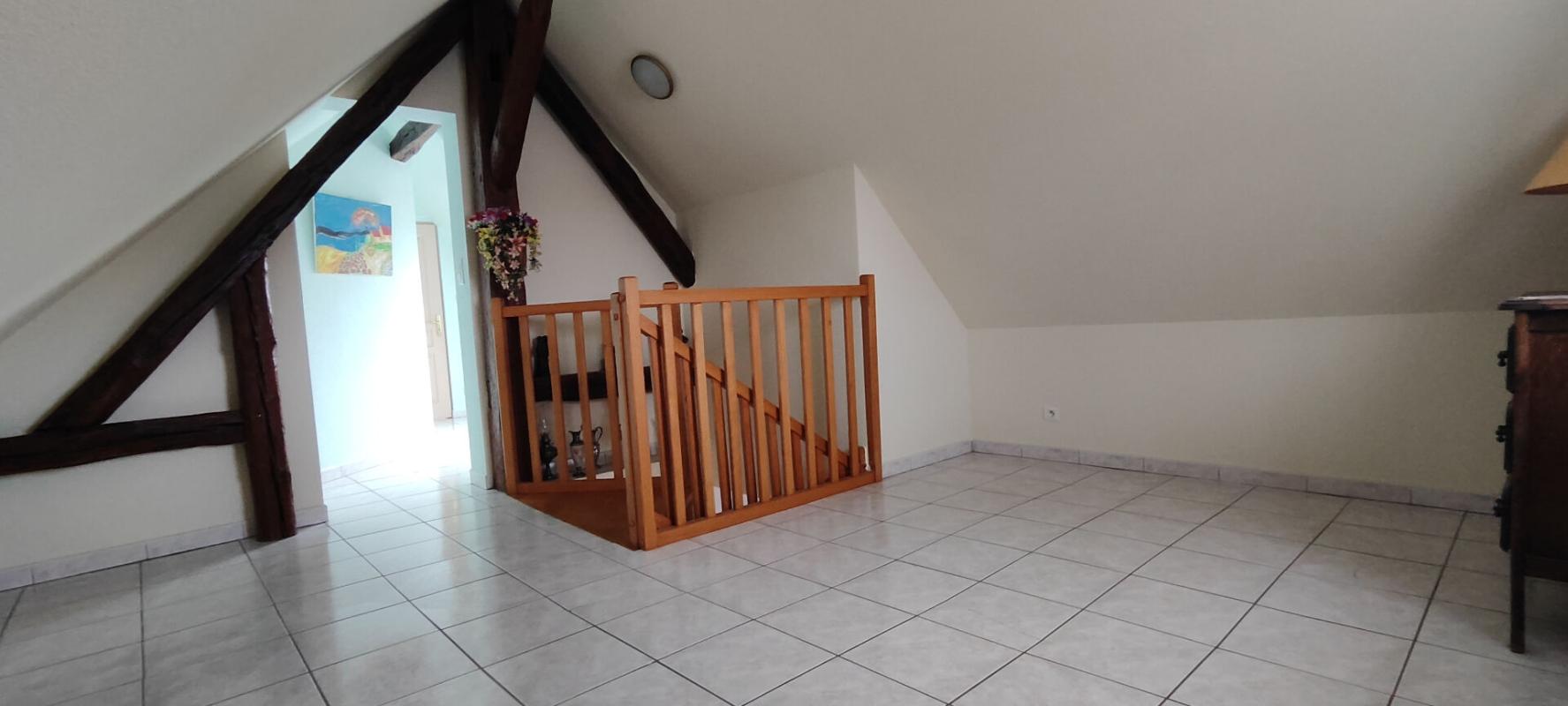 ANJOUTEY Maison Anjoutey 8 pièceS 212m2 sur une parcelle de 562m² 7