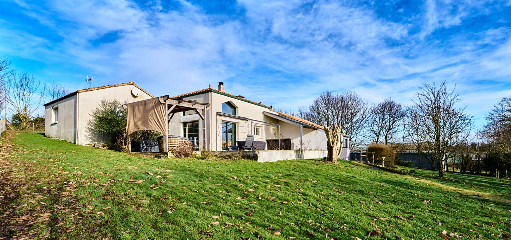 LA VERRIE Maison La Verrie 7 pièces 137 m2 14