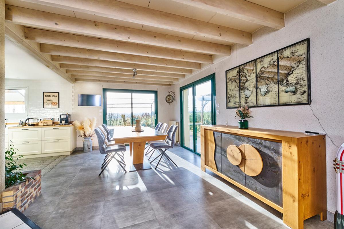 LA VERRIE Maison La Verrie 7 pièces 137 m2 2