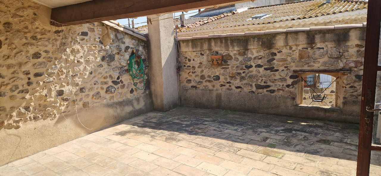 FONTES Très belle maison de village avec garage et terrasse 6