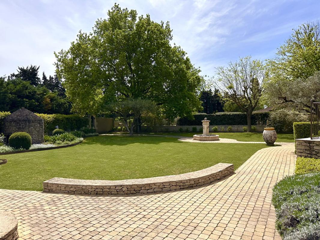 GRAVESON À vendre - Propriété d'exception aux portes de Saint-Rémy-de-Provence 12