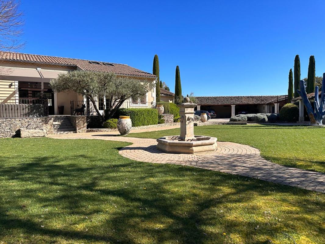 GRAVESON À vendre - Propriété d'exception aux portes de Saint-Rémy-de-Provence 15