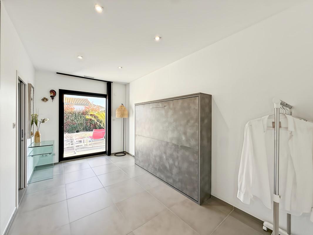 NOVES À VENDRE - MAISON CONTEMPORAINE DE PLAIN -PIED 14