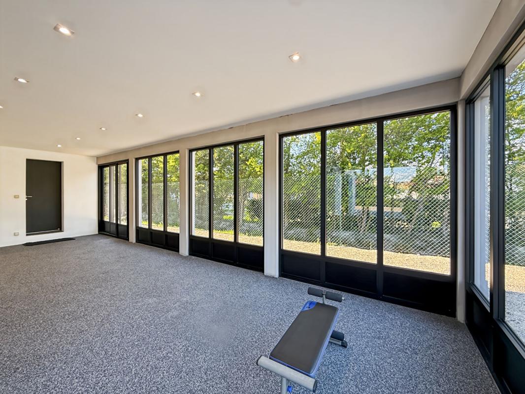 NOVES À VENDRE - MAISON CONTEMPORAINE DE PLAIN -PIED 16