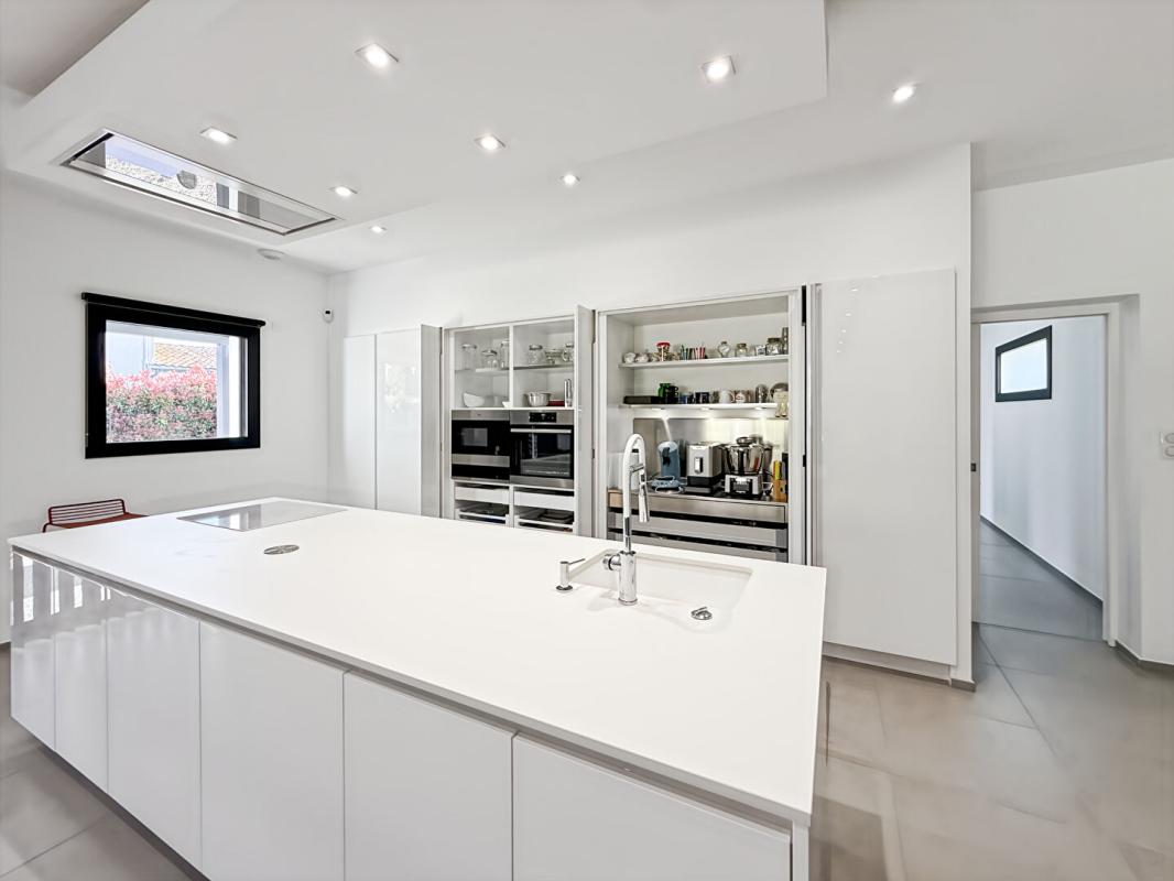 NOVES À VENDRE - MAISON CONTEMPORAINE DE PLAIN -PIED 5