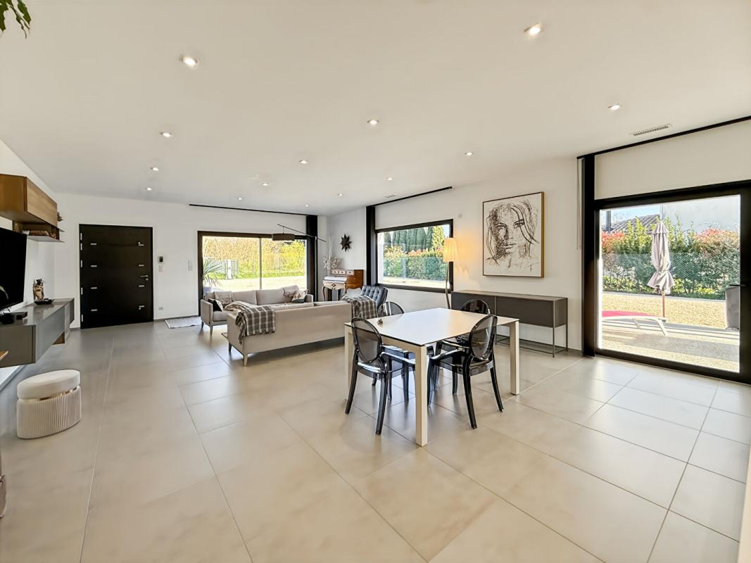 NOVES À VENDRE - MAISON CONTEMPORAINE DE PLAIN -PIED 7