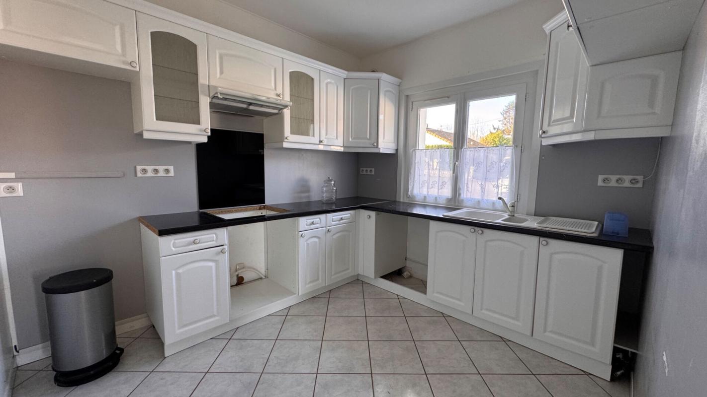 ABBEVILLE Pavillon individuel à Abbeville  5 pièce(s) 105 m2 plain-pied 5