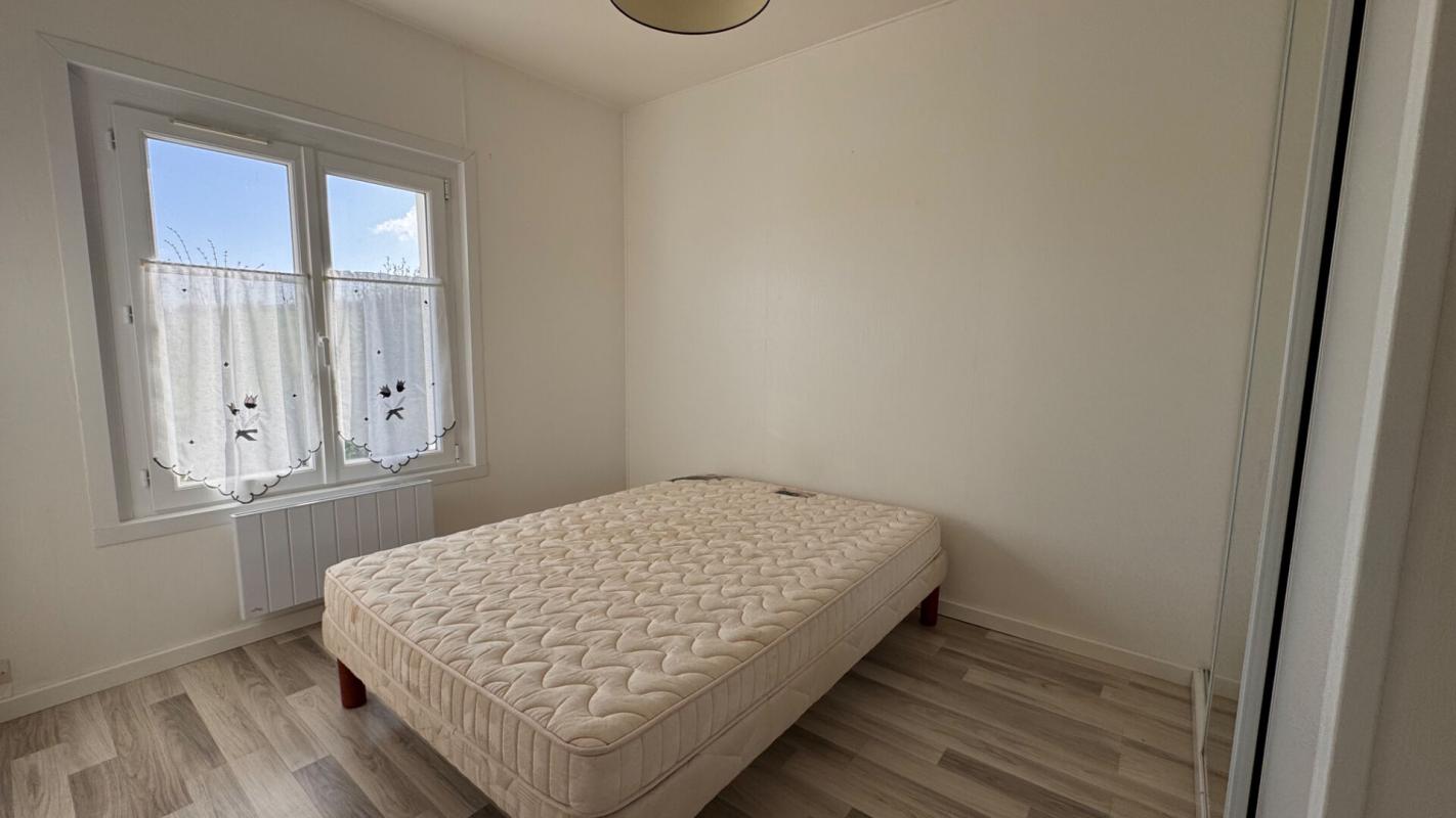 ABBEVILLE Pavillon individuel à Abbeville  5 pièce(s) 105 m2 plain-pied 7