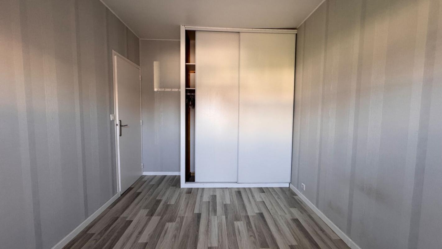 ABBEVILLE Pavillon individuel à Abbeville  5 pièce(s) 105 m2 plain-pied 8