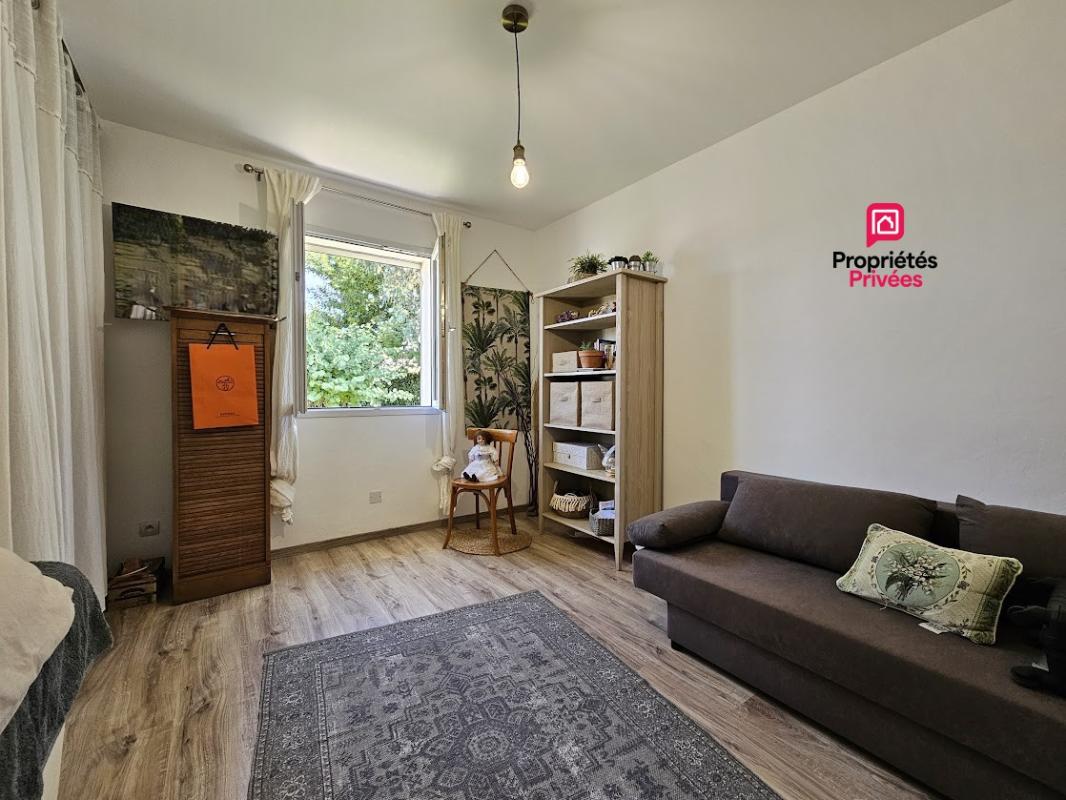 BOE Maison plain-pied 95 m² - 3 chambres - piscine - garage  - terrain 660 m² - Boé 15