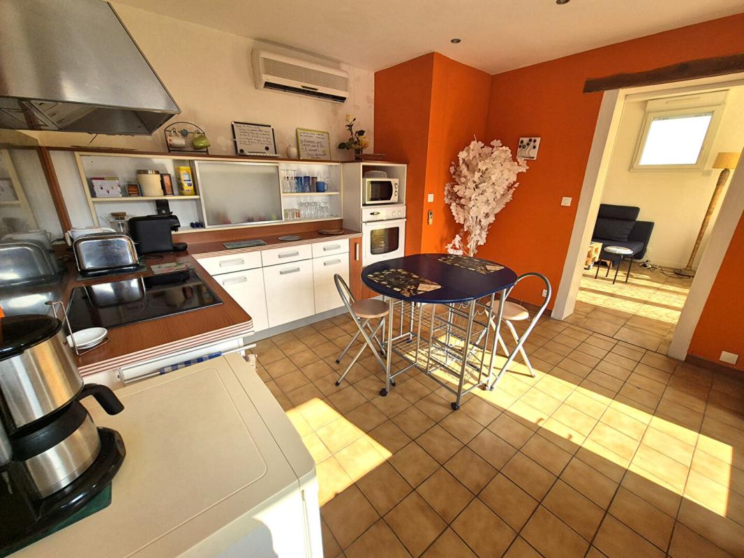 SAINT-DIZIER Belle Maison ou Pavillon sur Sous-sol de 146 m² entièrement Rénovée avec Cour, Atelier, Terrasse, Appentis et Terrain clos et arboré de 376 m² 14