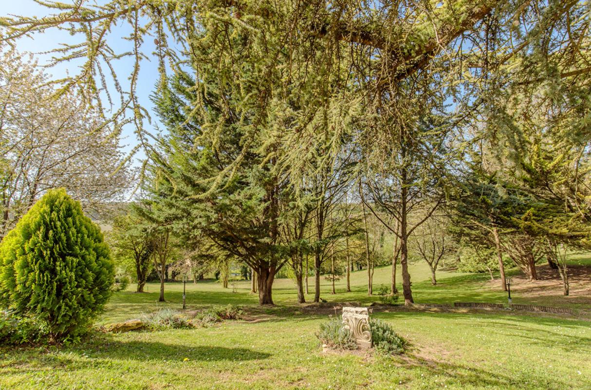 JAMBVILLE EXCLUSIVITÉ PROPRIÉTÉS-PRIVÉES - Un cadre naturel d'exception pour cette maison rénovée 15