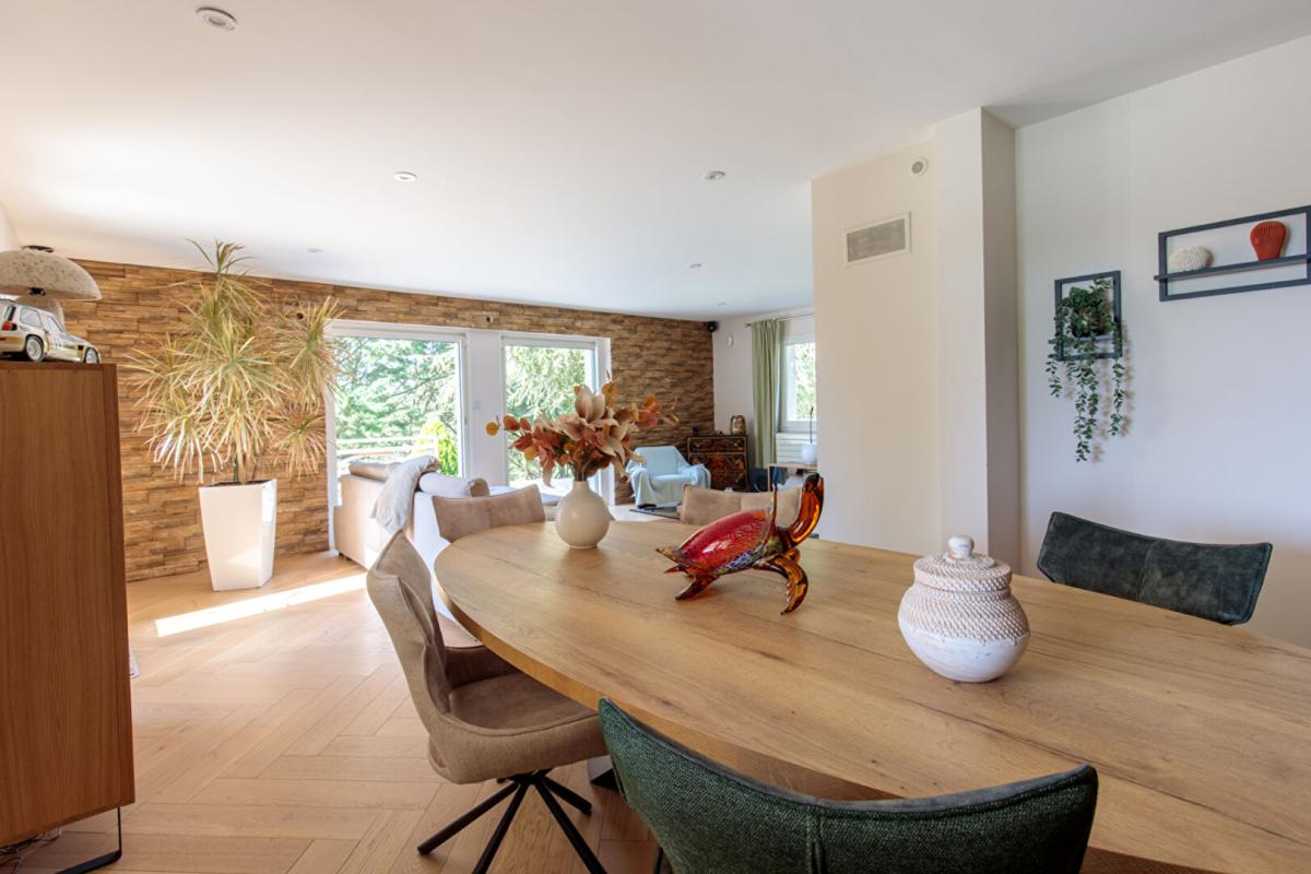 JAMBVILLE EXCLUSIVITÉ PROPRIÉTÉS-PRIVÉES - Un cadre naturel d'exception pour cette maison rénovée 7