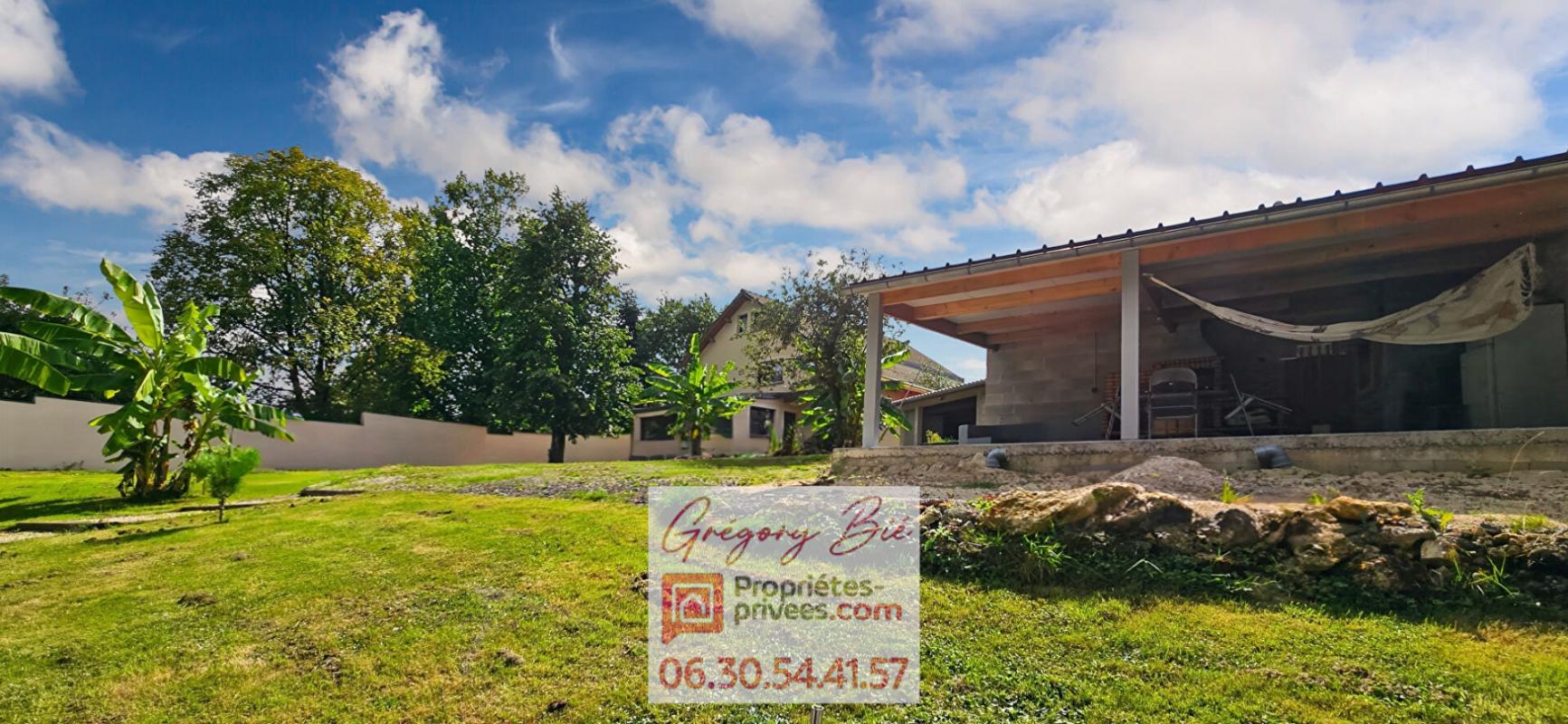 COULOMMIERS Maison 9 pièce(s) 270 m2 17