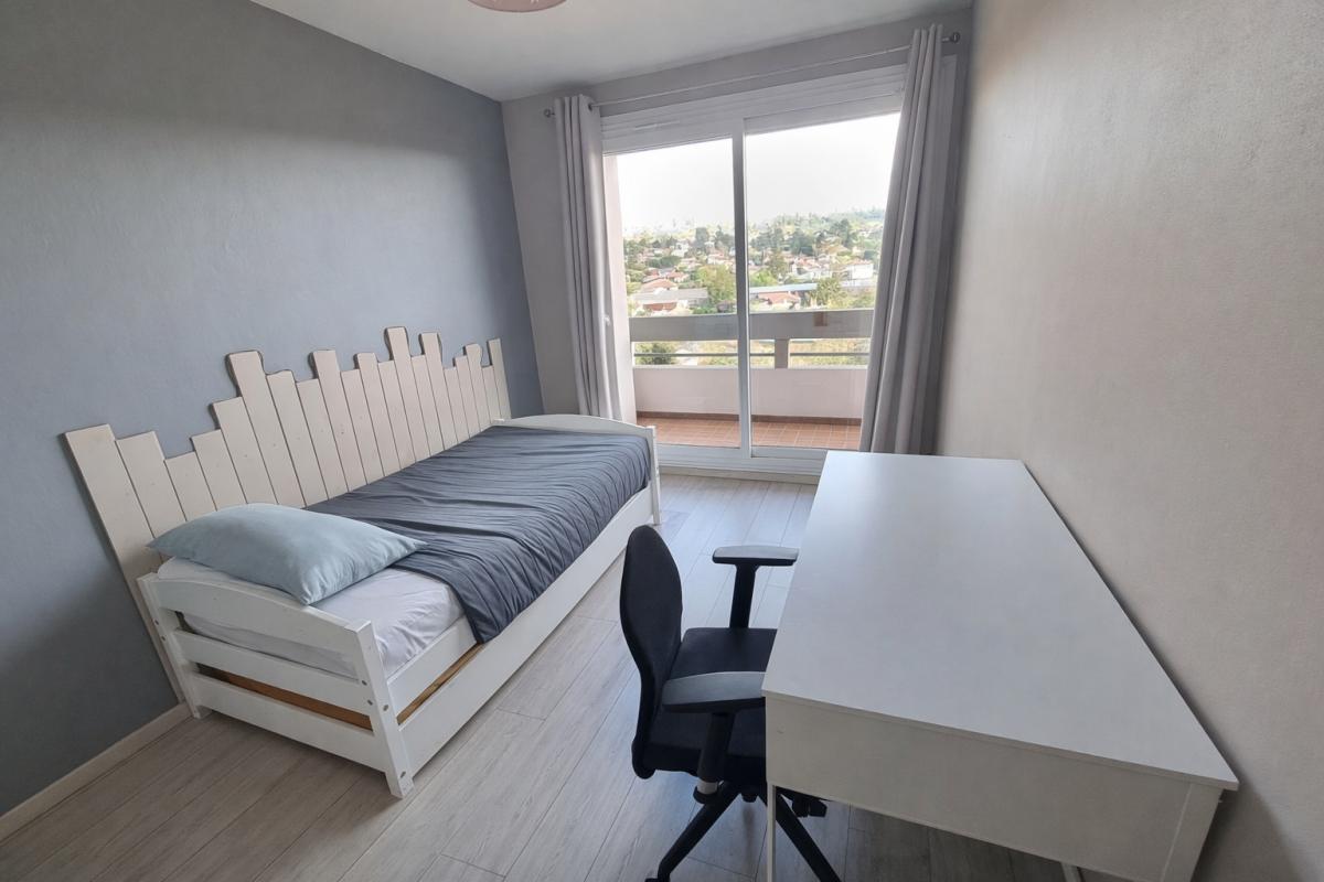 NEUVILLE-SUR-SAONE Appartement Neuville Sur Saone 4 pièces 72 m2 balcon 4