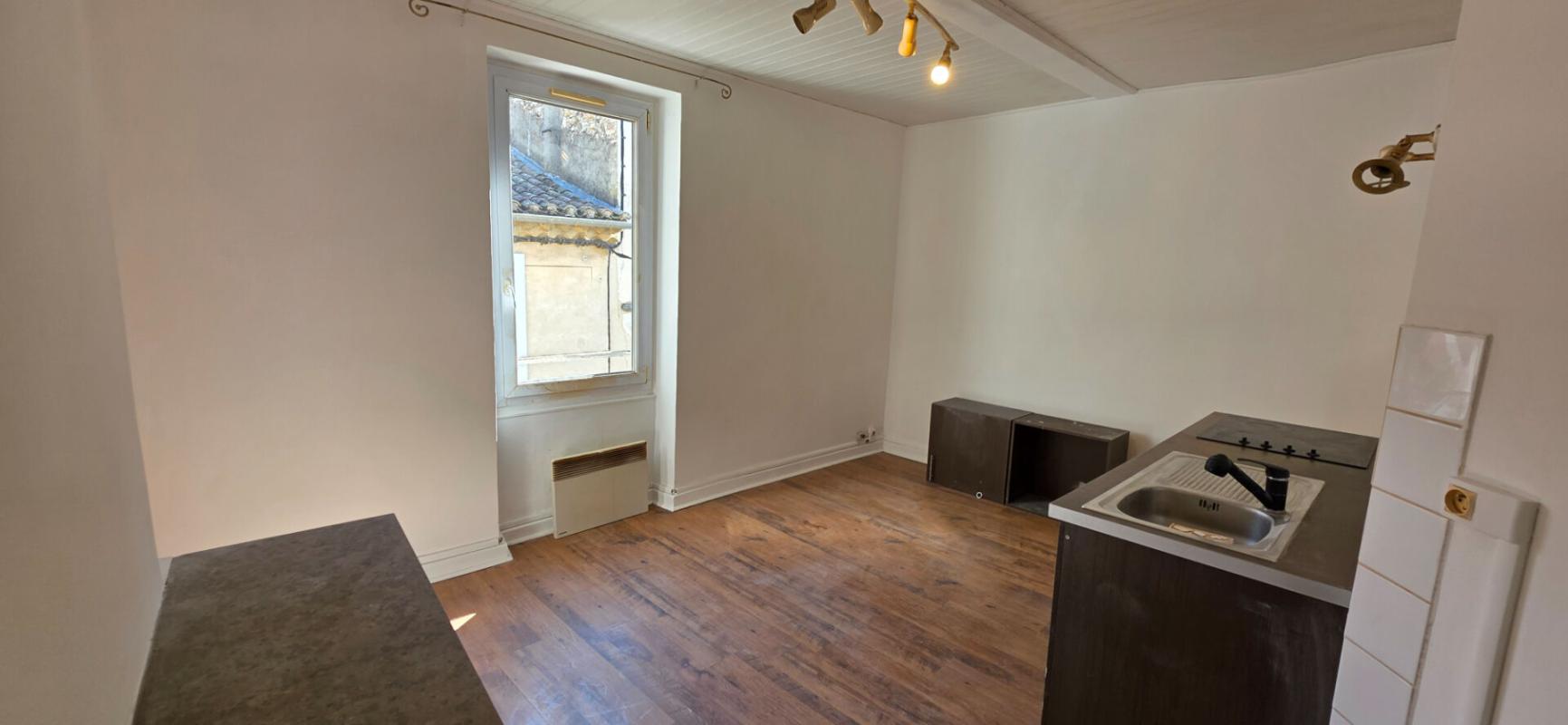 MONTELIMAR Immeuble de 108 m² - 3 appartements -Centre ville Montélimar 1