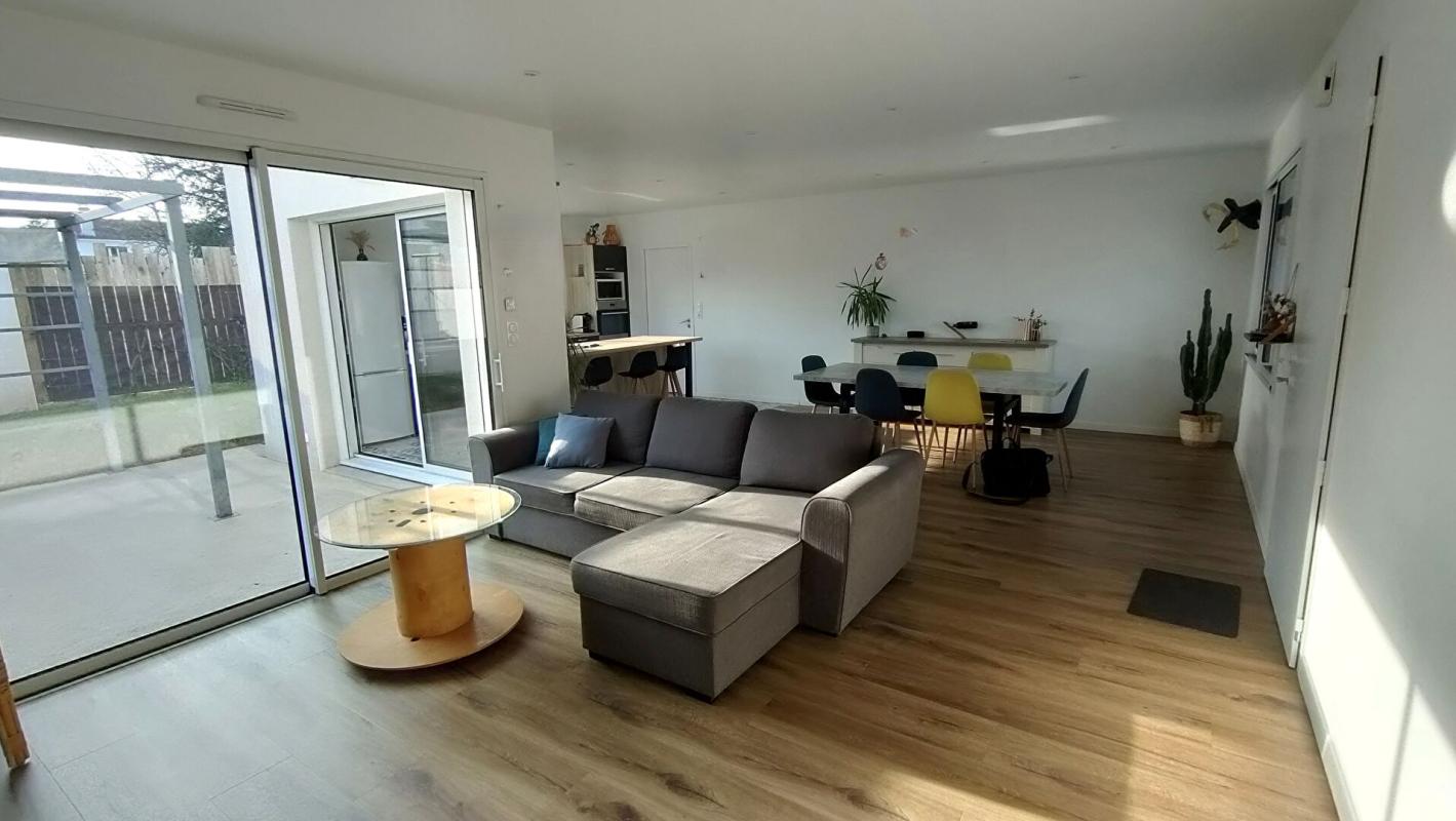 CHAMBRETAUD Maison Chambretaud 5 pièces 89 m2 2