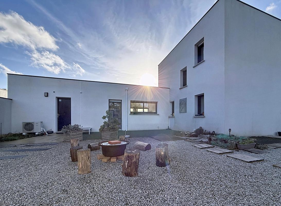 SAINT-AVE Maison d'architecte baignée de lumière à 10 min de Vannes 17