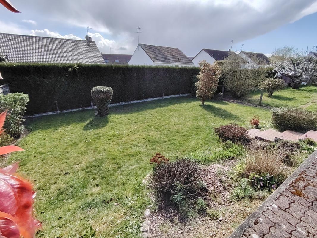 CHARTRES Maison 95 m² Chartres 3 chambres 9